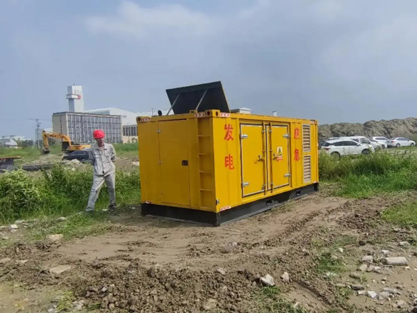 茶山镇200KW柴油发电机机组每小时的油耗量受哪些因素影响？